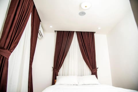 Greatlance Apartments Bed and Breakfast in Lagos