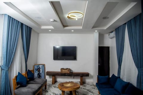 Greatlance Apartments Bed and Breakfast in Lagos