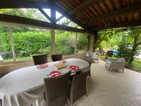 Maison de vacances avec piscine à Grignan-Drôme provençale House in Grignan