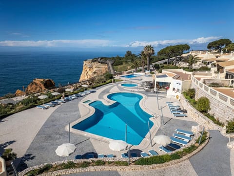 Nearby landmark, Natural landscape, Bird's eye view, Swimming pool, sunbed