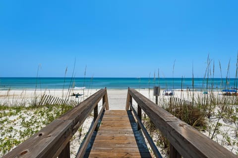 Portside Villas unit 6 House in Pensacola Beach