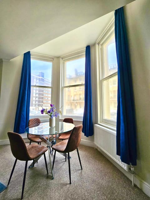 FLASH SALE Central Hove 2 Bedroom Flat BN310FIR02 Apartment in Hove