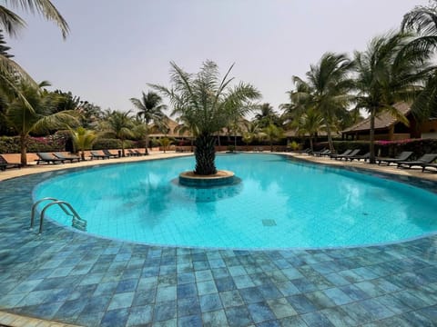 Pool view, Swimming pool, sunbed, towels