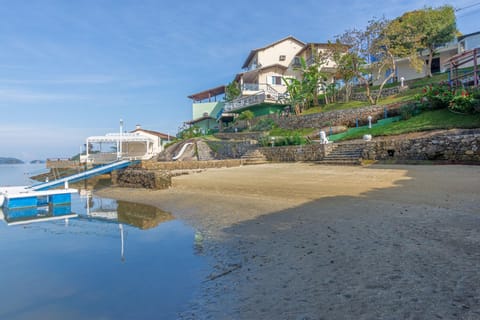 Facade/entrance, Beach, Sea view