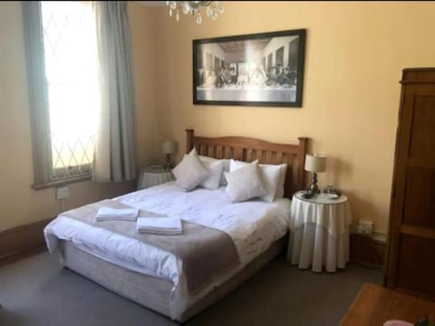 Bellevue Manor Guest House Bed and Breakfast in Sea Point