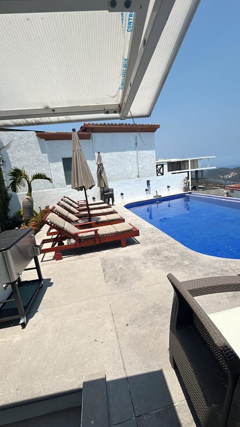 Villa Encantadora Villa in Acapulco