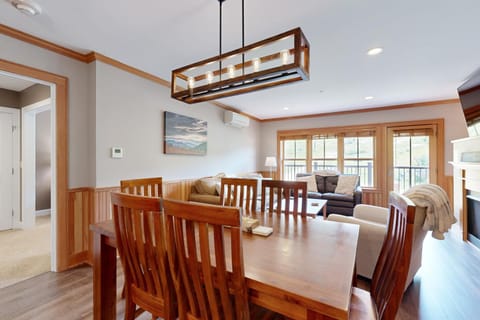 Cranmore Slopeside Apartment in North Conway