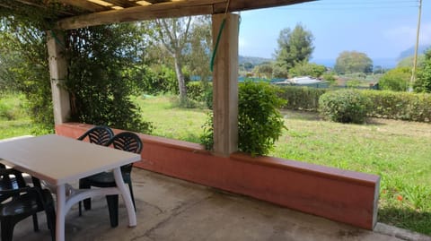 Patio, Natural landscape, Garden, Dining area, Garden view