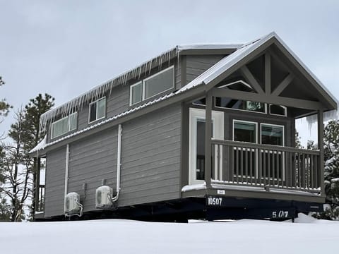 Cozy cabins by the forest 1B Chalet in Williams