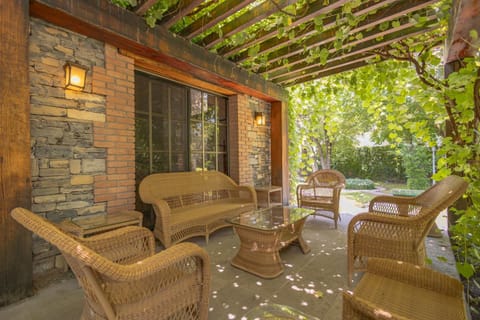 Balcony/Terrace, Seating area