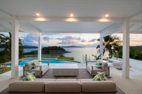 Whitsundays Bliss Luxury Whitsunday Ocean View Retreat House in Whitsundays