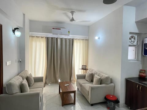 ATS Grand Casa Studio - A Celebrity Stay Apartment in Noida