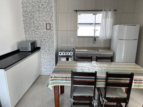 Kitchen or kitchenette, Dining area, stove