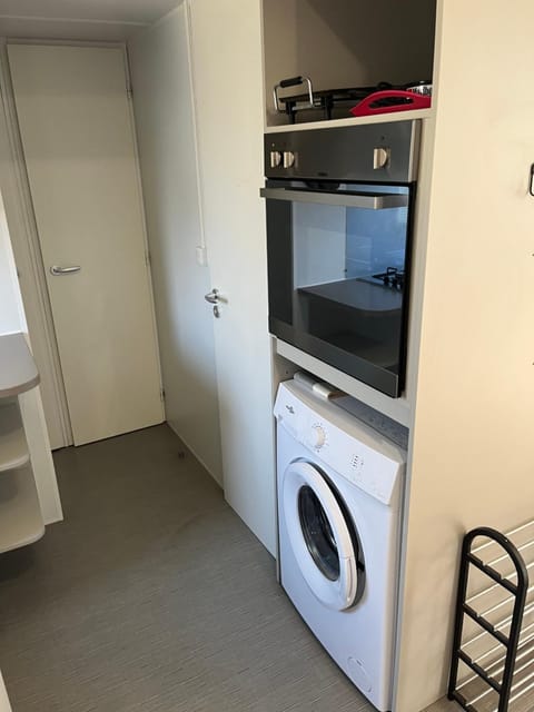 oven, washing machine