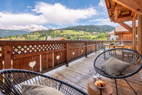 Balcony/Terrace, Mountain view