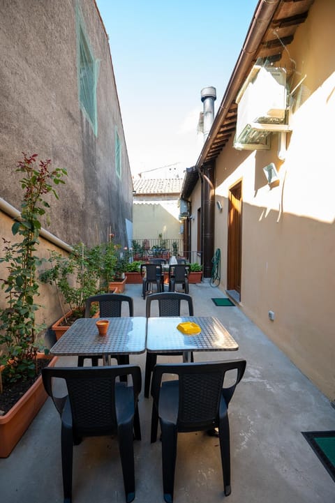 Balcony/Terrace, Inner courtyard view