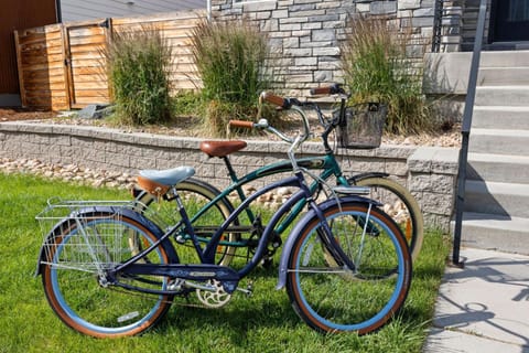 Upbeat Retreat - Enjoy Bikes, Brews and Mtn Peaks! House in Fort Collins