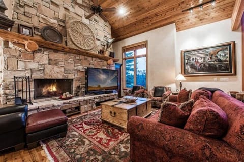 Rustic Luxury Prime Townhome with Mountain Views House in Snyderville