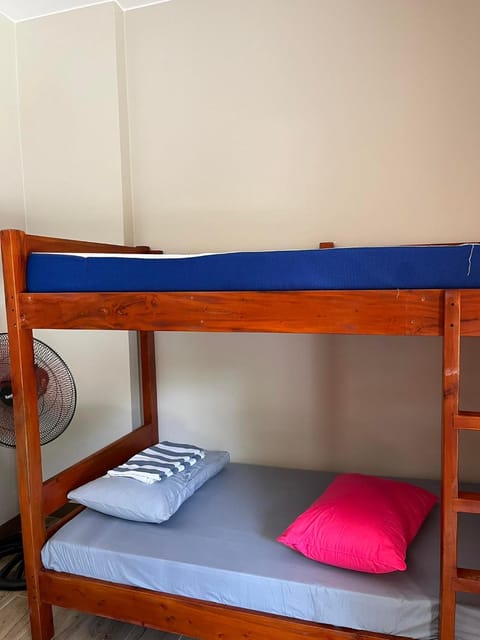 Riz Place Homestay - Bunk Bed x Air-conditioned Vacation rental in La Union