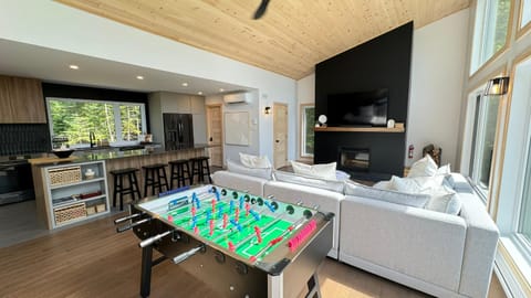 Communal lounge/ TV room, Game Room