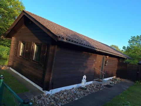 Thors Blockhaus House in Damp