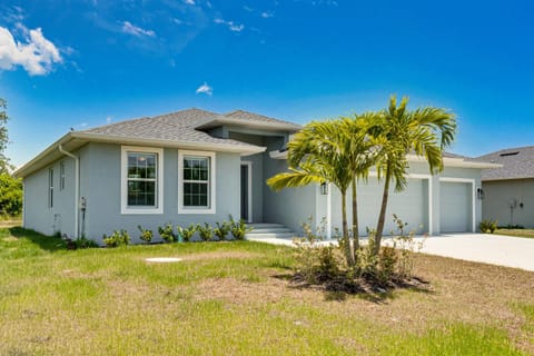 South Gulf Cove Retreat with Patio - 13 Mi to Beach! House in South Gulf Cove