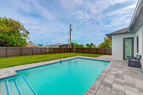 Modern Tropix House in Cape Coral