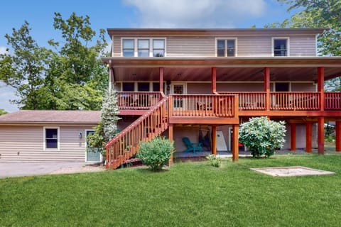 Lookout Ridge House in Deep Creek Lake