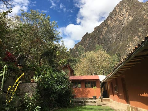 HOSTEL INKA PACCHA - cascada inka Campground/ 
RV Resort in Madre de Dios, Peru