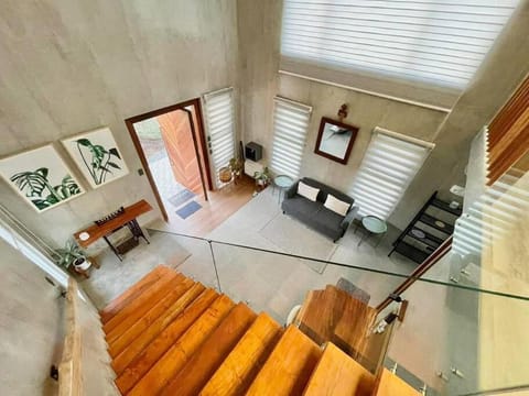 Romantic, Comfy Loft with Private Onsen House in Tagaytay