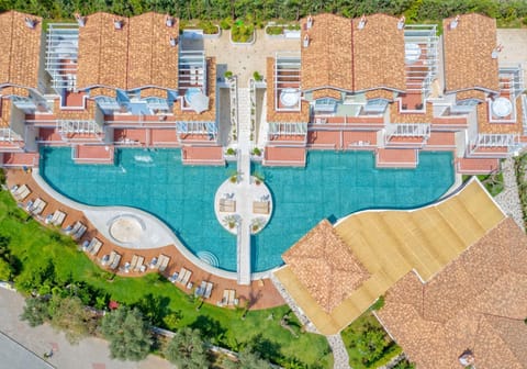 Bird's eye view, Swimming pool, Swimming pool