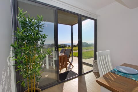 Patio, Natural landscape, Balcony/Terrace