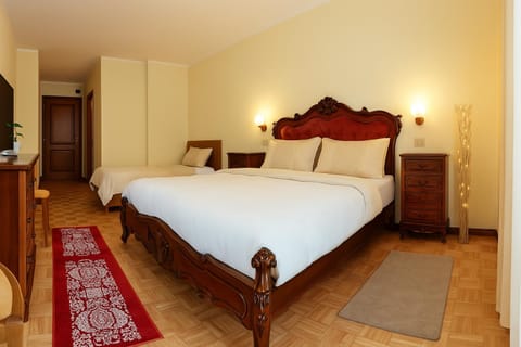 Albergo Locanda Corona Hotel in Ledro