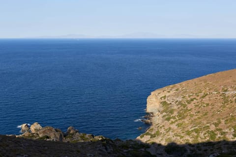 Big Blue Kea House in Kea-Kythnos