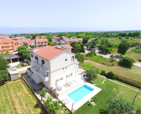 Garden view, Sea view, Street view