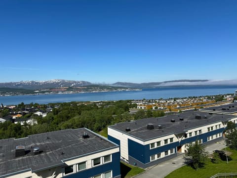 Day, Neighbourhood, City view, Mountain view, Sea view