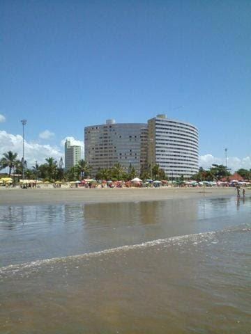 Peruíbe - prédio redondo - apartamentos frente ao mar Apartment in Peruíbe