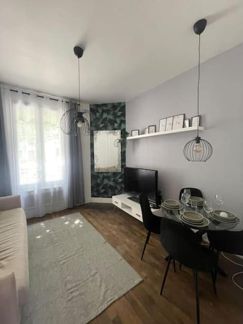 Cosy Appartement near to Bercy Apartment in Créteil