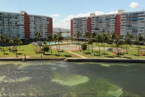 Property building, Sea view, Sea view, Location