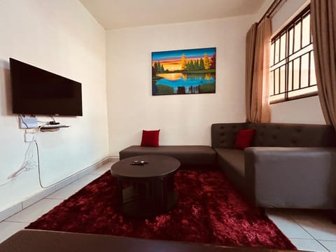 Communal lounge/ TV room, TV and multimedia, Living room, Seating area, Evening entertainment