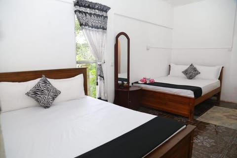 Peradeniya Green Mount Hotel Bed and Breakfast in Gangawatakorale