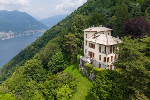 Natural landscape, Bird's eye view, Lake view, Landmark view, Mountain view