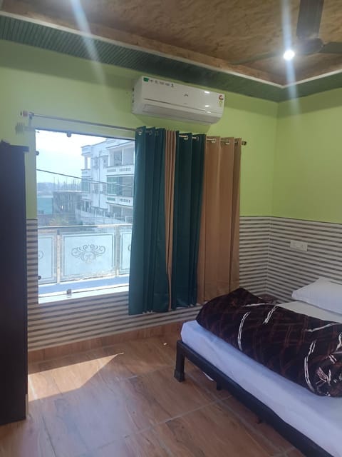 Utsav vatika Bed and Breakfast in Rishikesh