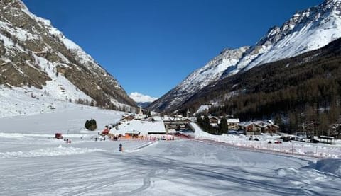 Day, Natural landscape, Winter, Skiing, Mountain view