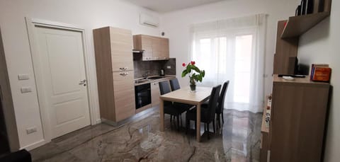 Kitchen or kitchenette, Living room, Dining area, oven, stove