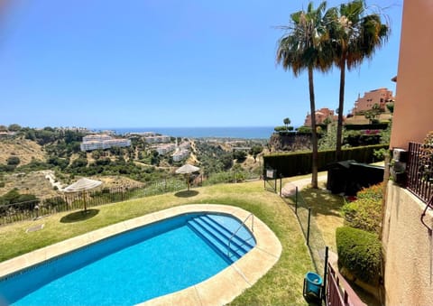 Calahonda,penthouse 2 beds with sea views Apartment in Sitio de Calahonda