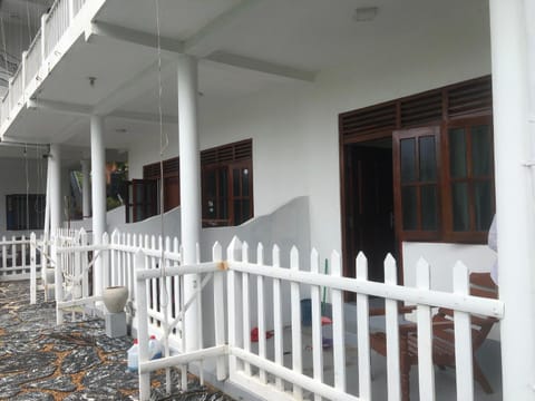 Asanka Surf House & Resturant Bed and Breakfast in Southern Province