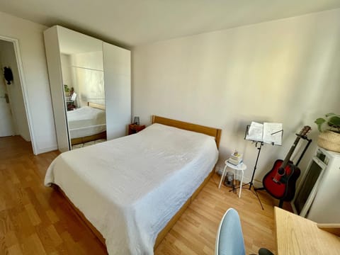 cozy two bed room flat near Champs-Élysée Apartment in Chatou