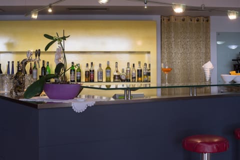 Lounge or bar