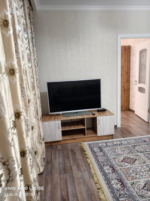 Уш Сункар Apartment in Almaty